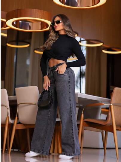Calça Cargo Feminina Preta Soltinha