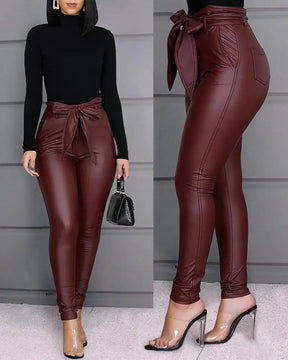 Calça de Couro Sintético Skinny