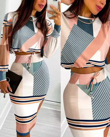Conjunto Blusa e Saia Longa